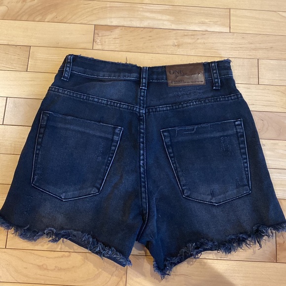 One X One Teaspoon Black Distressed Cut Offs - Picture 4 of 6